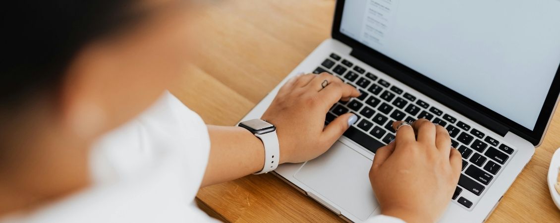 The 5 Types of Out-Of-Office People and What Your Reply Says About Your Personality
